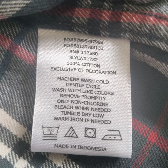 Levi's Flannel Plaid Button-Up Shirt 100% cotton - Picture 8 of 8